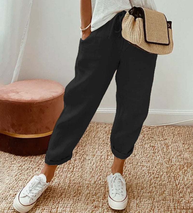 Pantaloni fluidi dal comfort elegante