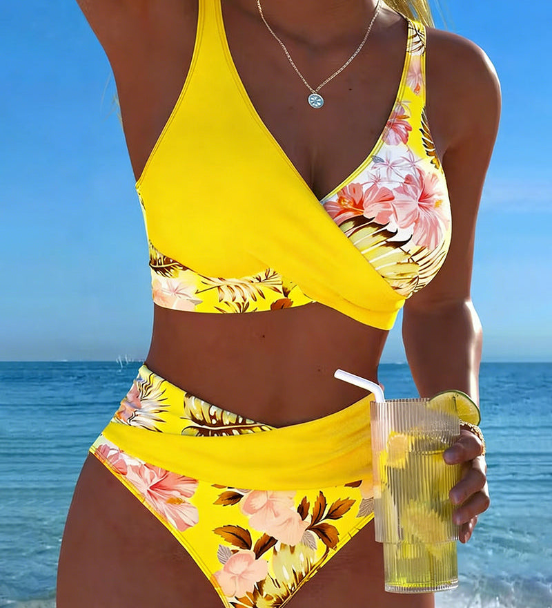 Bikini con stampa floreale a contrasto e spacco